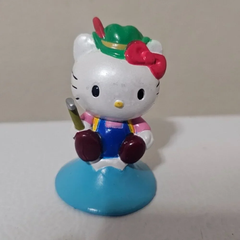 Hello Kitty Figurine Set Of 6 - Picture 3 of 10